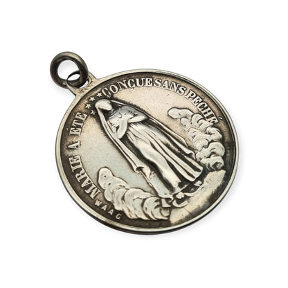 Medalla francesa de la Inmaculada y Sagrado Corazón en plata, firmada Waag, ca. 1880-1905