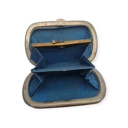 Antique carved mother-of-pearl coin purse, historicist floral style, circa 1900-1910