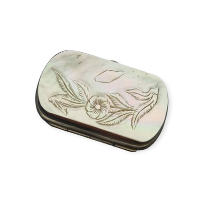 Antique carved mother-of-pearl coin purse, historicist floral style, circa 1900-1910