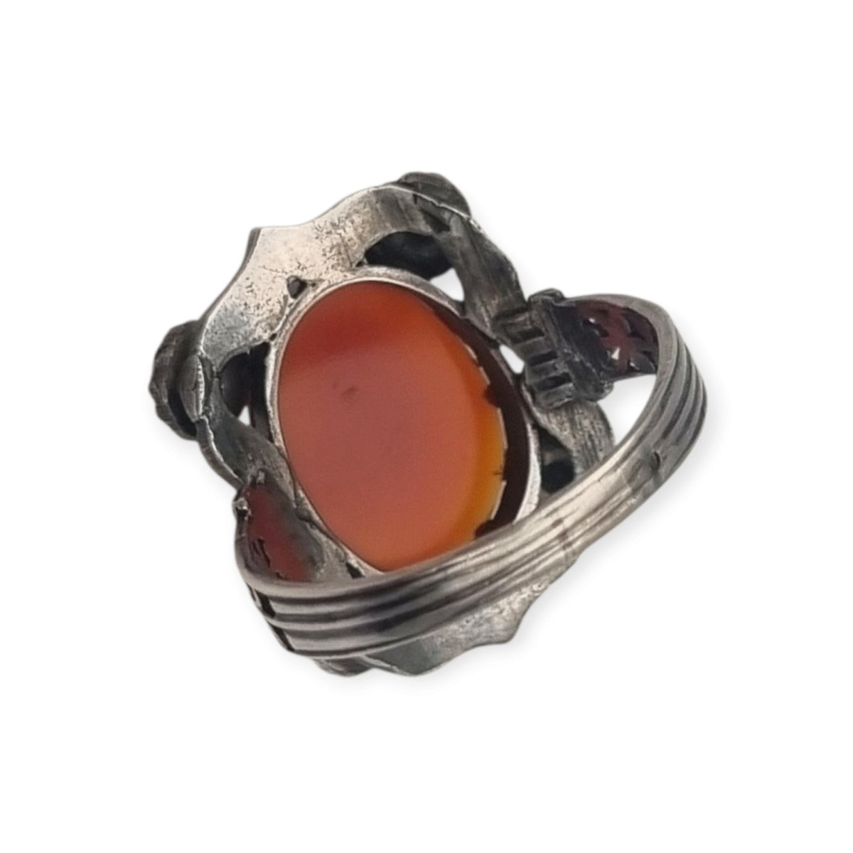Anillo antiguo Art Déco de plata y cornalina con decoración floral, Francia años 50