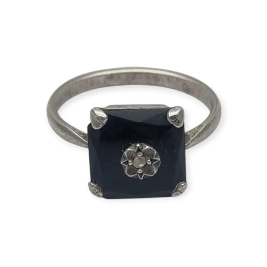 Anillo antiguo Art Déco de plata, ónix negro y topacio, circa 1920-1935