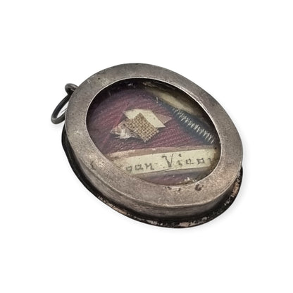 Teca relicario de plata atribuible a San Jean-Marie Vianney, Cura de Ars, Francia, ca. 1870-1925