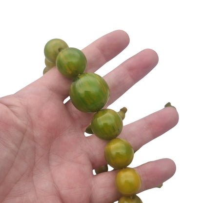 Antique Art Deco apple green bakelite bead necklace, circa 1930