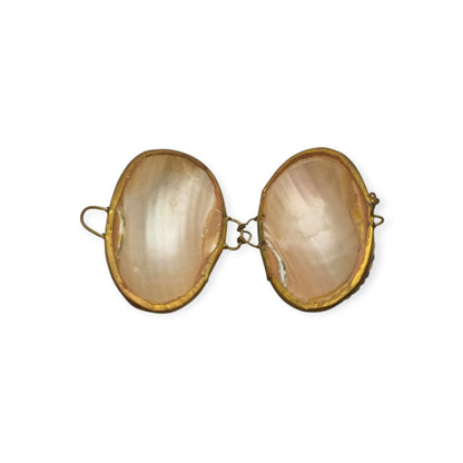 Vintage natural seashell coin purse with a gold-tone metal frame, Europe, first half of the 20th century