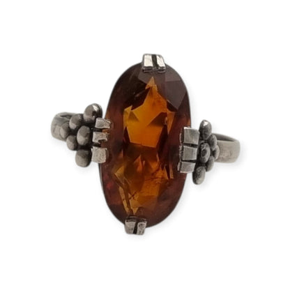 Anillo vintage de estilo Art Déco en plata con cristal coñac facetado, Europa, ca. 1950–1960