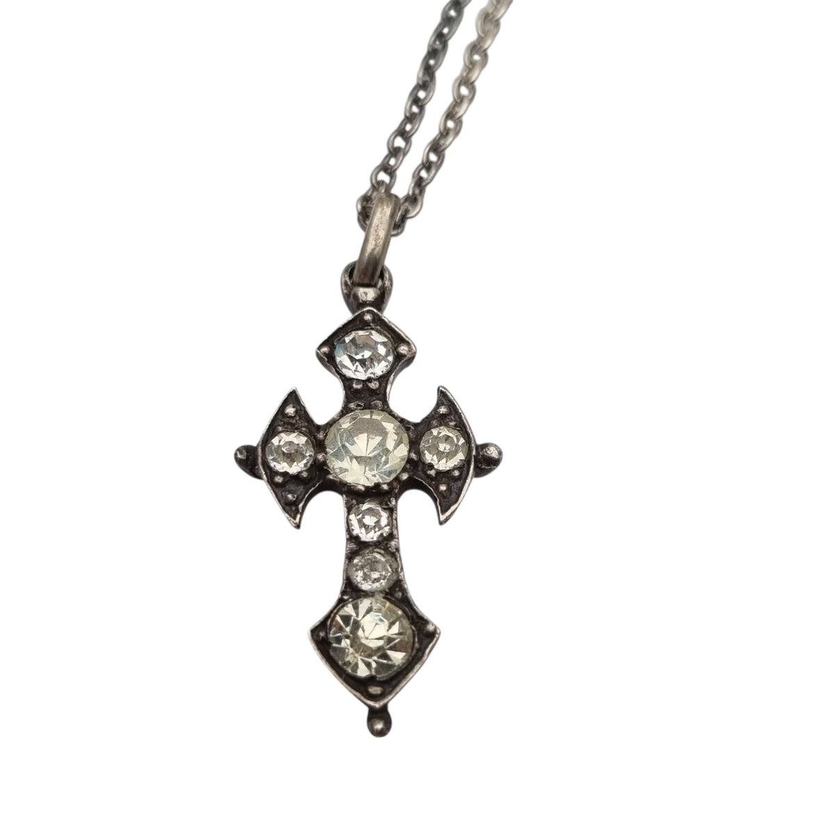 Collar antiguo Victoriano de plata con cruz y pedrería facetada, Europa, ca. 1880–1910