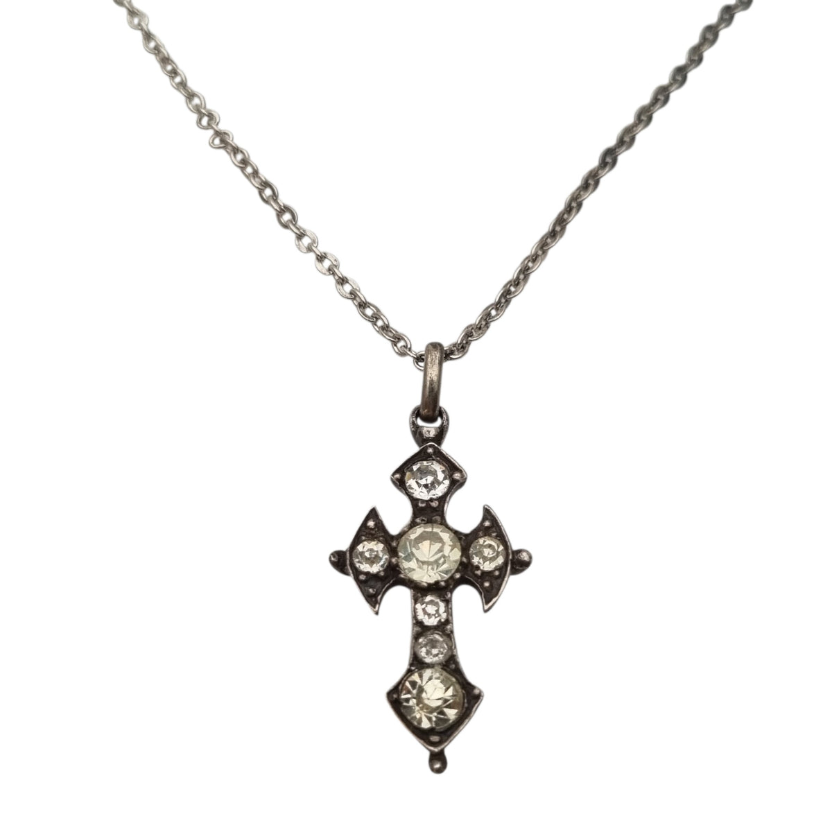 Collar antiguo Victoriano de plata con cruz y pedrería facetada, Europa, ca. 1880–1910