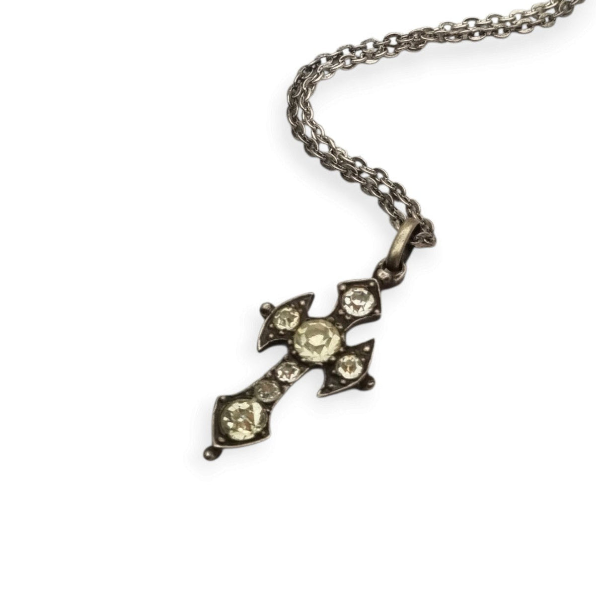 Collar antiguo Victoriano de plata con cruz y pedrería facetada, Europa, ca. 1880–1910