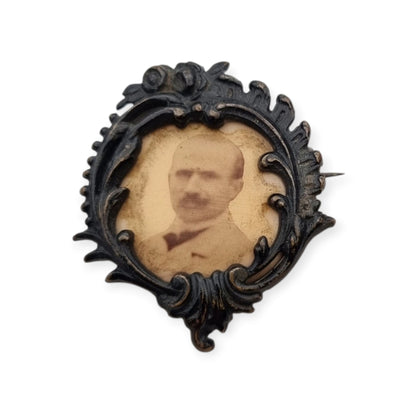 Antique Art Nouveau mourning and sentimental jewelry brooch with photographic portrait, Europe, ca. 1900–1920