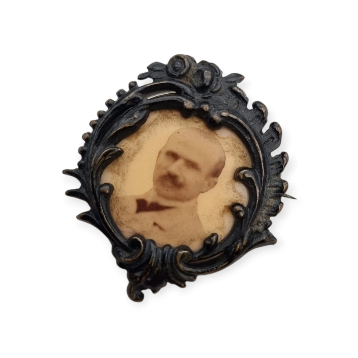 Antique Art Nouveau mourning and sentimental jewelry brooch with photographic portrait, Europe, ca. 1900–1920