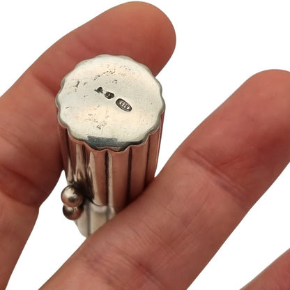 Vintage designer cylindrical case in ribbed 925 silver, Milan, ca. 1940–1960