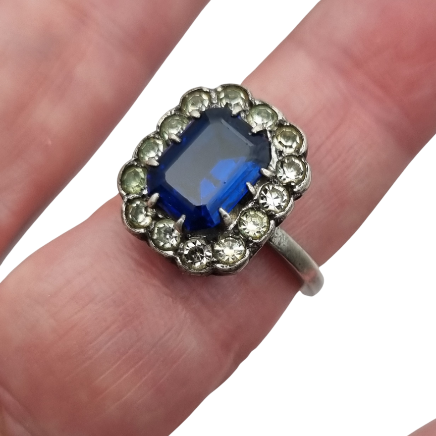 Pompadour silver ring with blue and white rhinestones, Princess Diana style. France, circa 1950