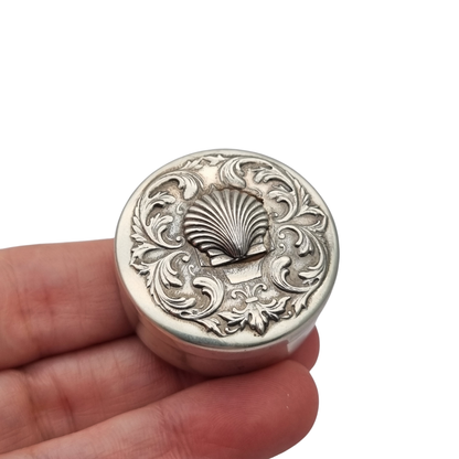 925 silver box with scallop shell · Camino de Santiago souvenir · c. 1990–2000