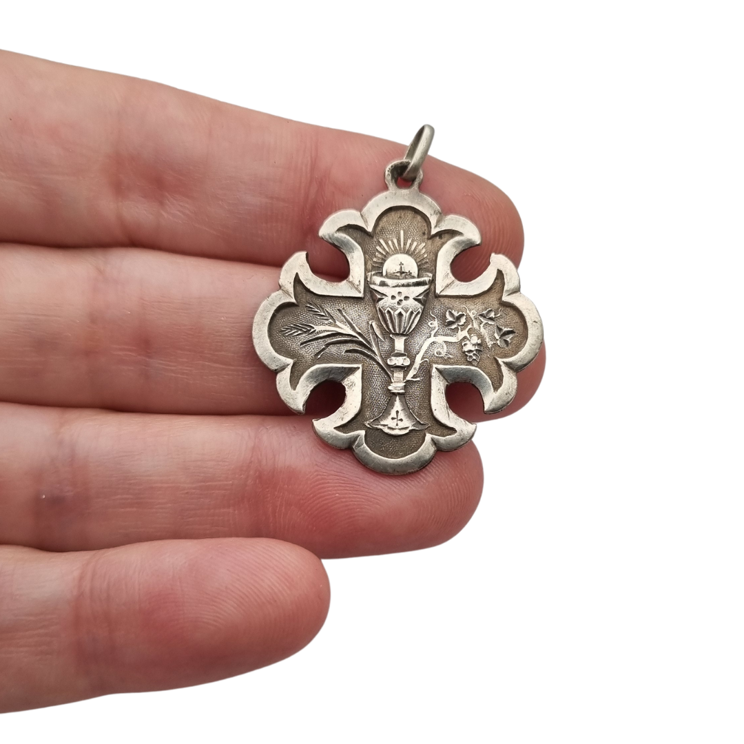 Antique religious First Communion medal in silver with chalice, wheat ears and 1895 inscription