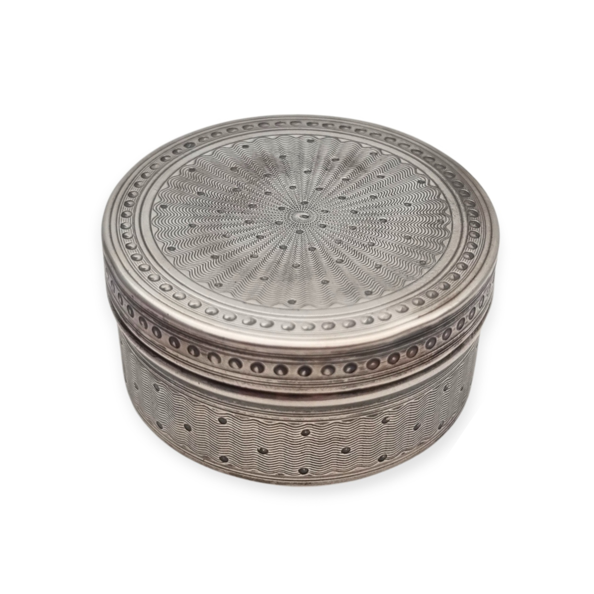 Neoclassical historicist box in 950 silver, guilloché, Maison Bloch Eschwège, Paris, France, 1921–1946