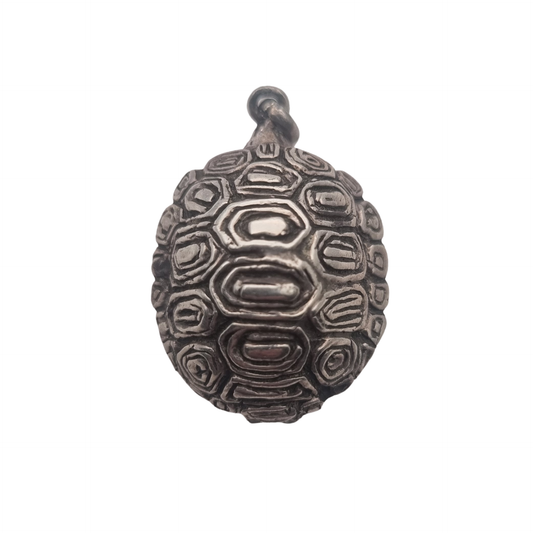 Colgante vintage de plata con tortuga articulada, España, años 1970-80