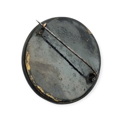 Broche Victoriano de luto en vulcanita con camafeo clásico, circa 1890