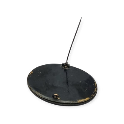 Broche Victoriano de luto en vulcanita con camafeo clásico, circa 1890