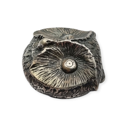 Caja de plata 800 con forma de búho guiñando un ojo, Italia circa 1970