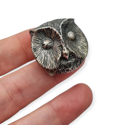 Caja de plata 800 con forma de búho guiñando un ojo, Italia circa 1970