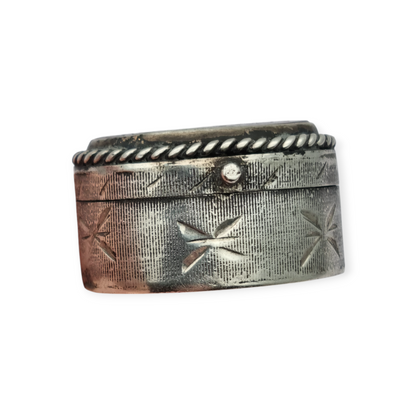 Caja antigua de plata 925 con tapa de cornalina grabada y caligrafía oriental