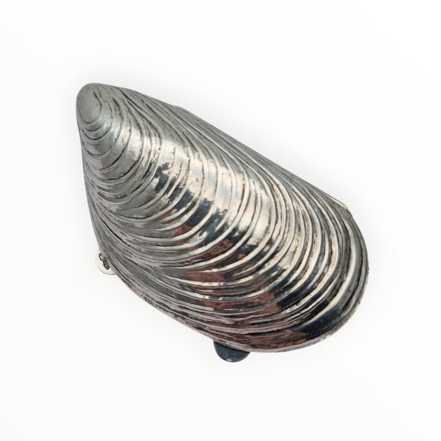 Vintage 800 silver mussel-shaped box for collectors. Italy 1980