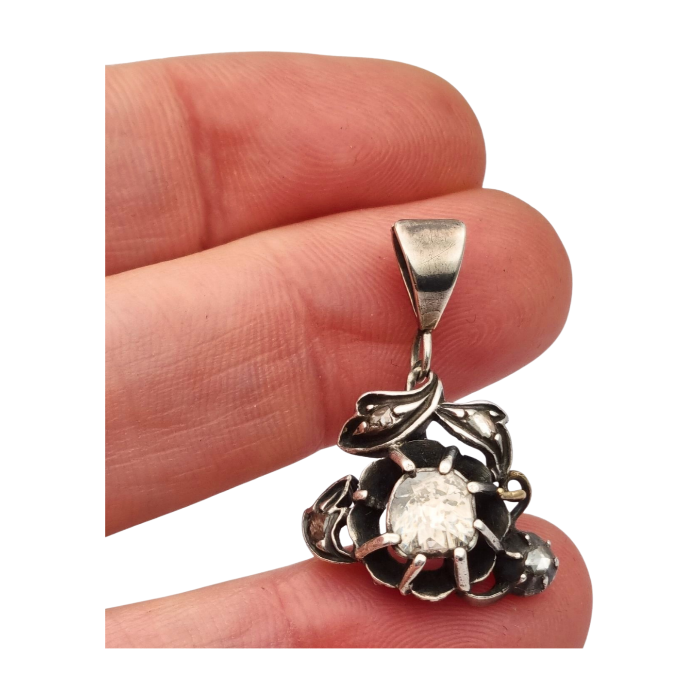 Victorian floral pendant in silver with diamonds and gold details, circa 1890