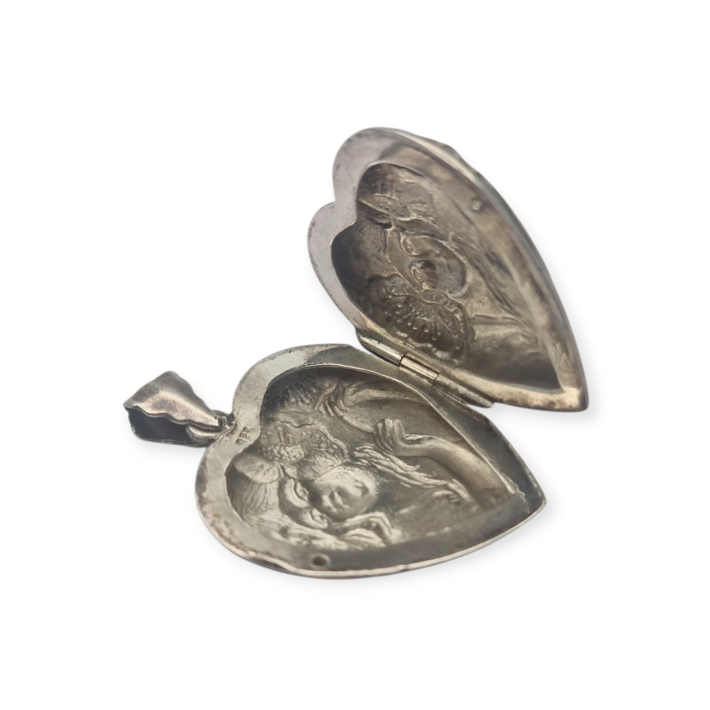 Heart-shaped locket pendant in Art Nouveau style, made of silver, Spain 1970-80