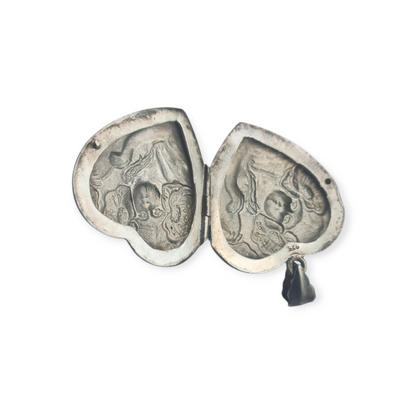 Heart-shaped locket pendant in Art Nouveau style, made of silver, Spain 1970-80