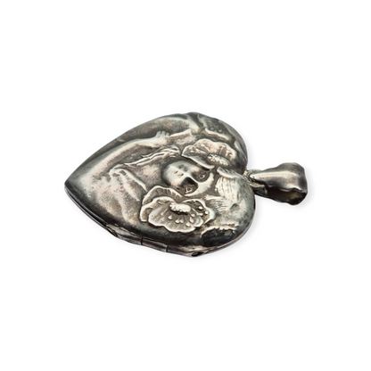 Heart-shaped locket pendant in Art Nouveau style, made of silver, Spain 1970-80