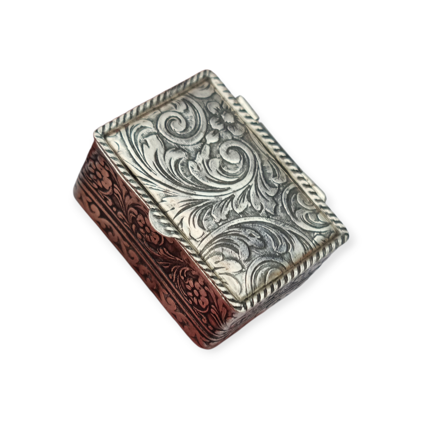 Vintage engraved 925 silver box – Europe, mid-20th century