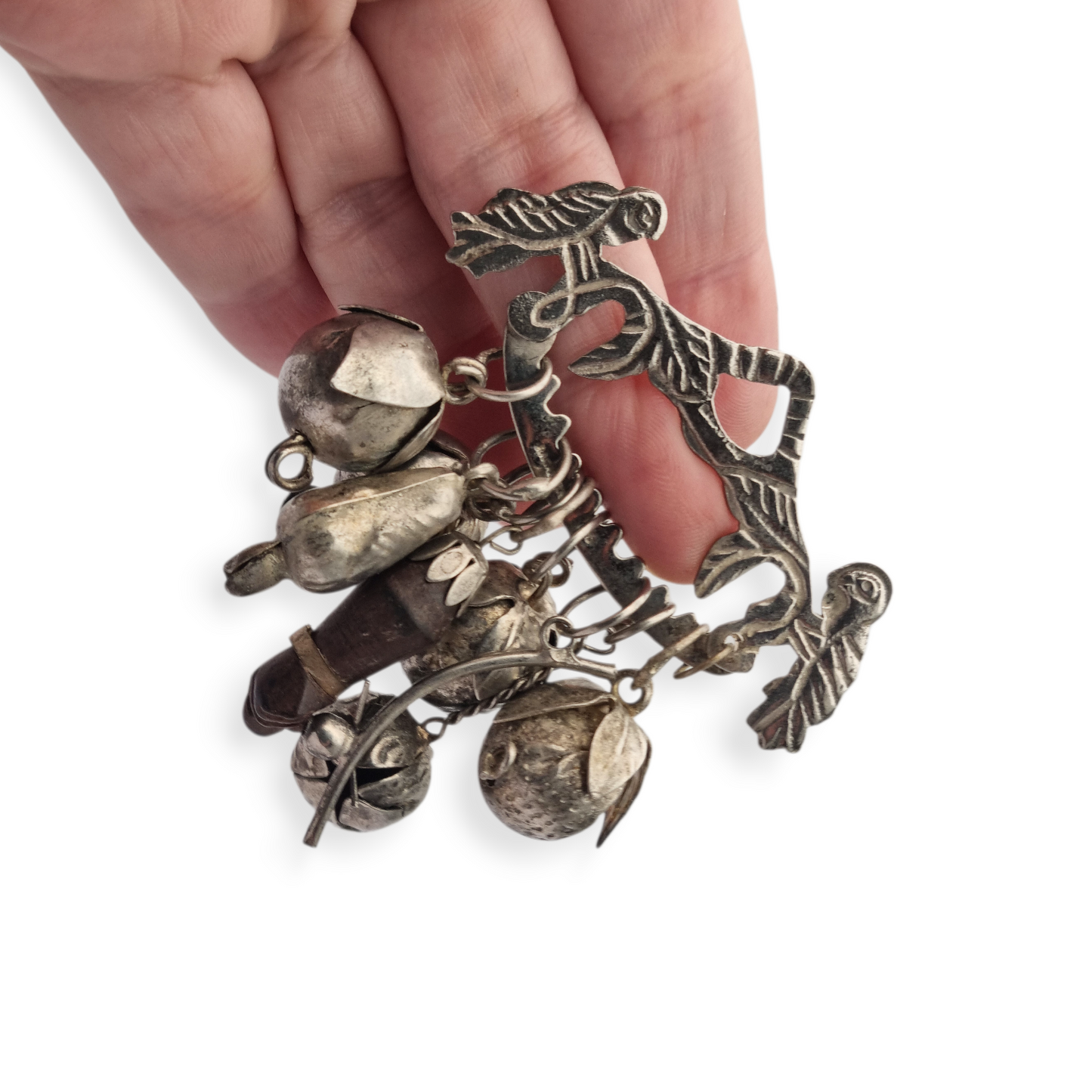 Penca Brasileña de Balangandán Ragastens en plata 900, broche amuleto 1950.