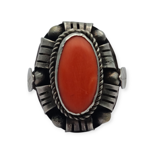 Anillo estilo Art Déco en plata 800 con coral oval, años 50-60, talla 13 España
