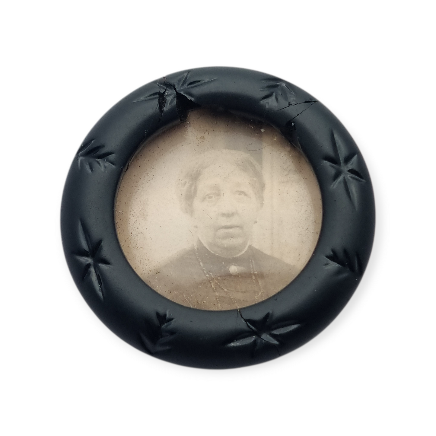 French Victorian brooch locket c.1900 in silver and vulcanite, “Breveté SGDG”