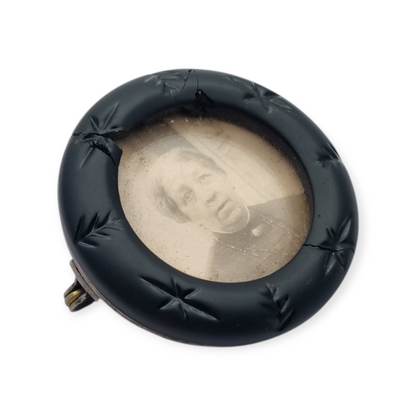 French Victorian brooch locket c.1900 in silver and vulcanite, “Breveté SGDG”