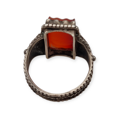 Anillo Art Déco antiguo de plata y cornalina circa 1940-50