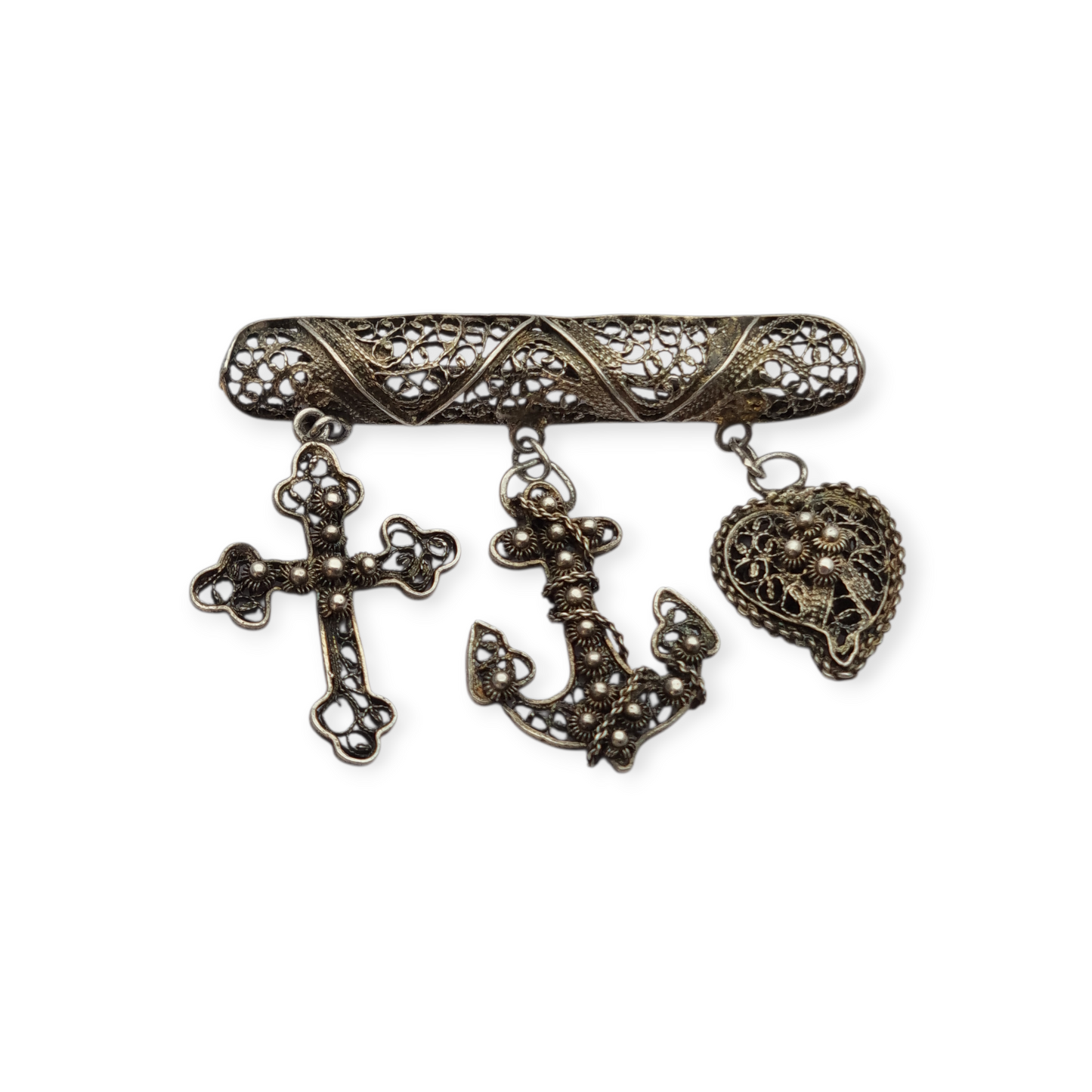 Broche "Croix de Camargue" de filigrana de plata con cruz, ancla y corazon, Francia