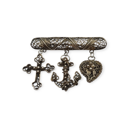 Broche "Croix de Camargue" de filigrana de plata con cruz, ancla y corazon, Francia
