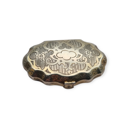 Art Nouveau silver coin purse, floral engraving, France circa 1900-1910