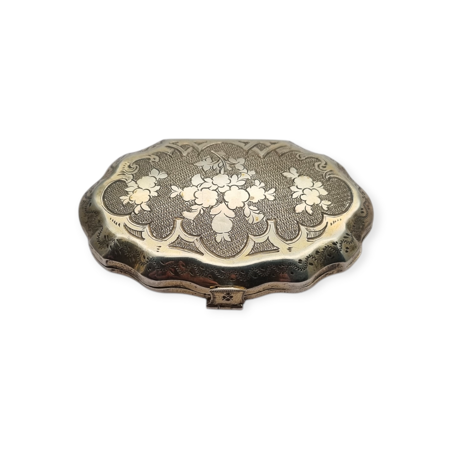 Art Nouveau silver coin purse, floral engraving, France circa 1900-1910