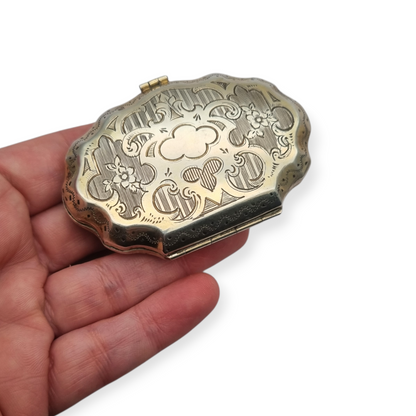 Art Nouveau silver coin purse, floral engraving, France circa 1900-1910