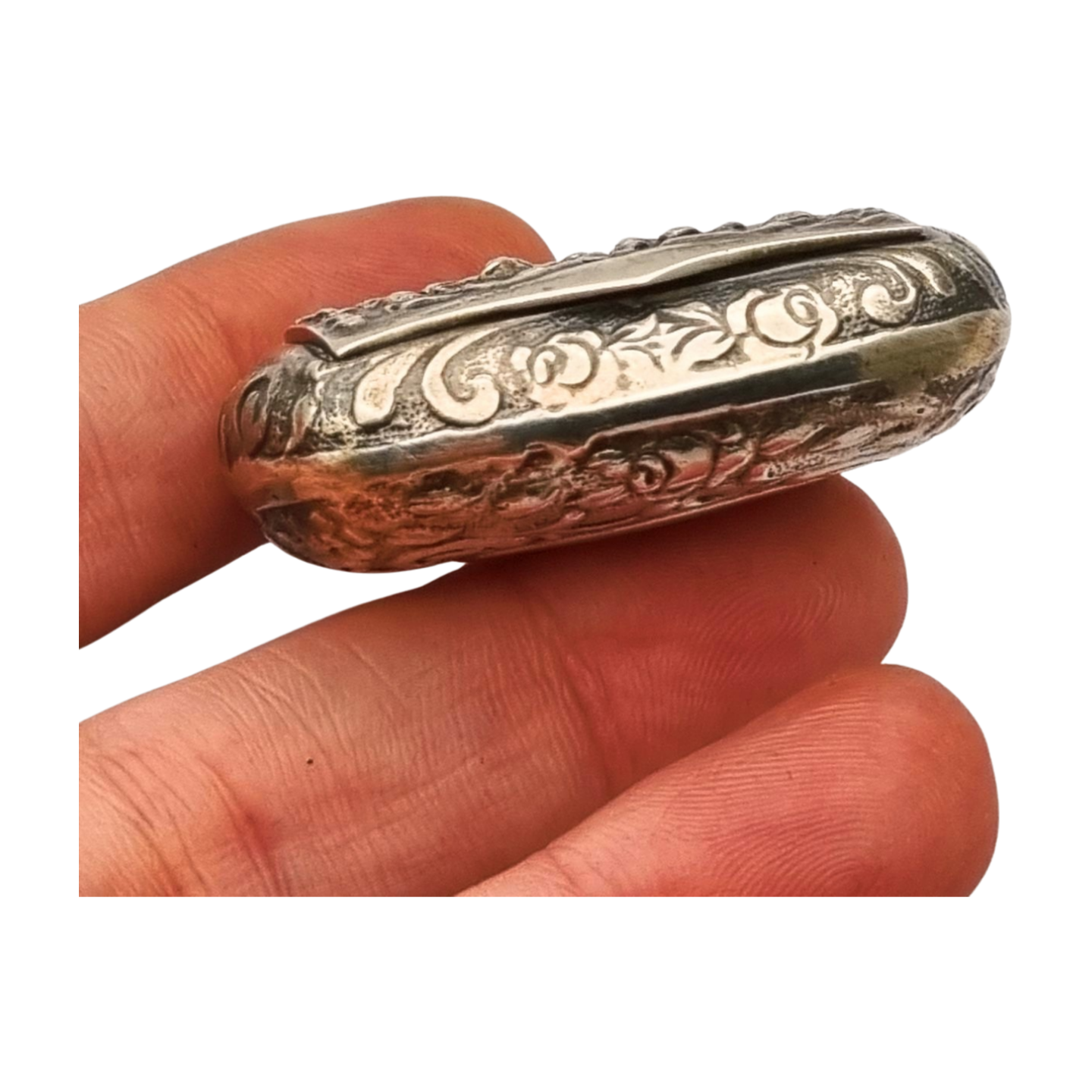 Small Italian silver 925 box engraved with flowers, Milan, circa 1970
