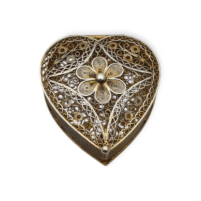 Italian 800 silver box with filigree and heart shape, 1960s-70s.