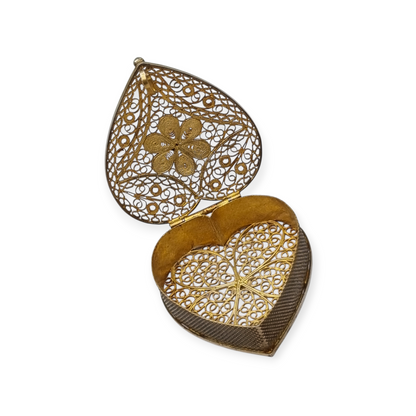Italian 800 silver box with filigree and heart shape, 1960s-70s.