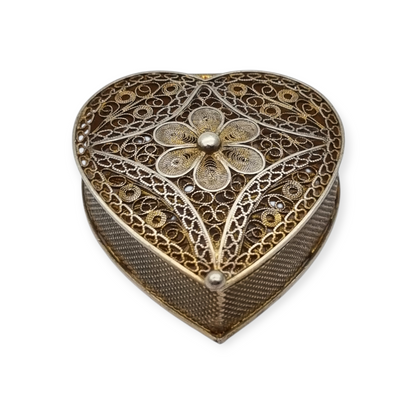 Italian 800 silver box with filigree and heart shape, 1960s-70s.