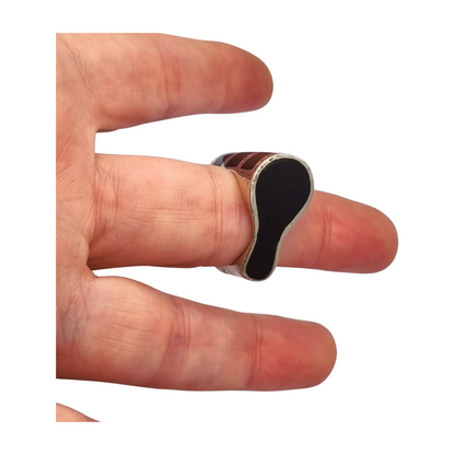 Geometric design ring in silver and black onyx, very original, 1980