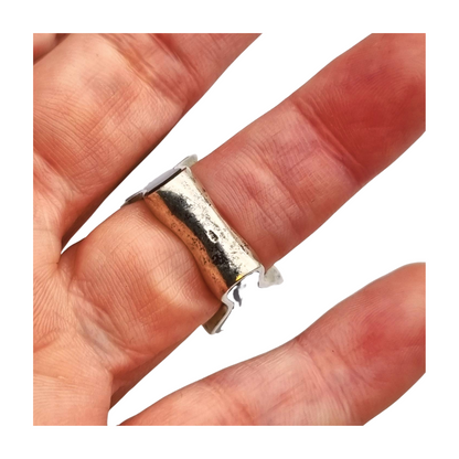 Geometric design ring in silver and black onyx, very original, 1980