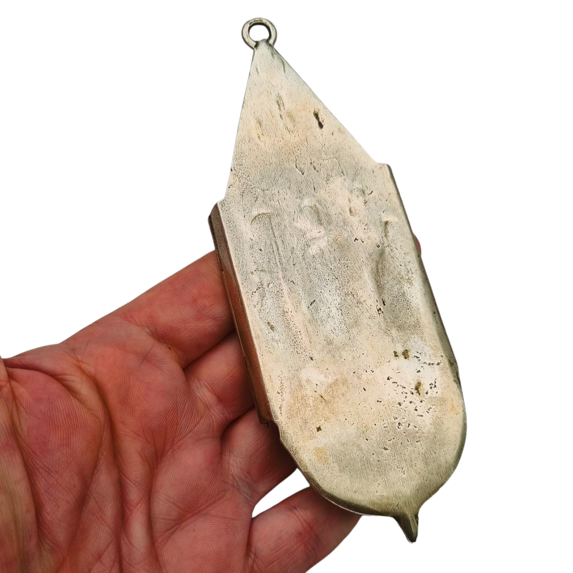 Benditera antigua de plata 800, tríptico religioso, Europa, circa 1950.