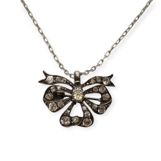 Colgante lazo Art Déco en plata, broche antiguo, Europa Circa 1930-40