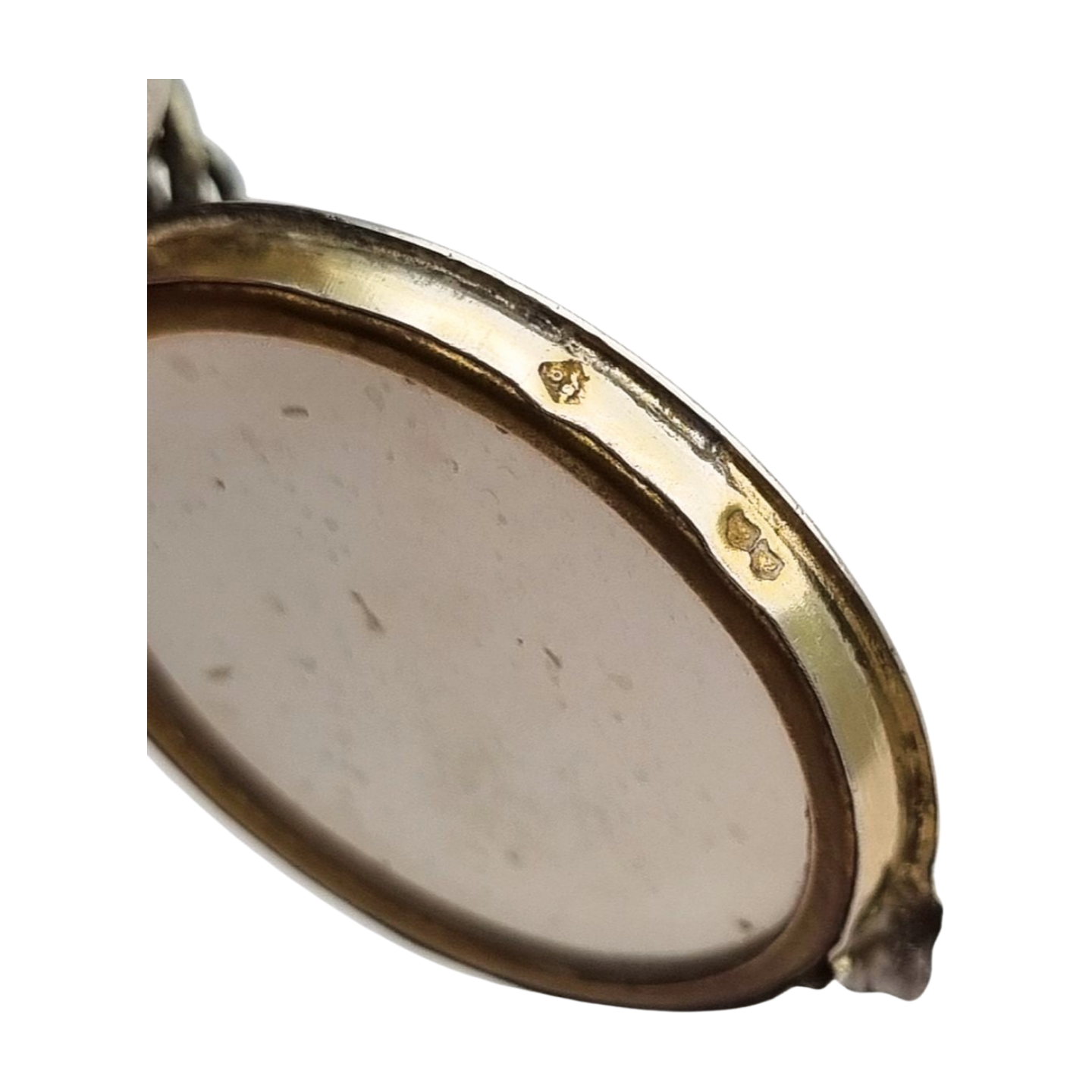 Antigua Polvera para chatelaine Modernista de plata con espejo interior, diseño floral, circa 1920.